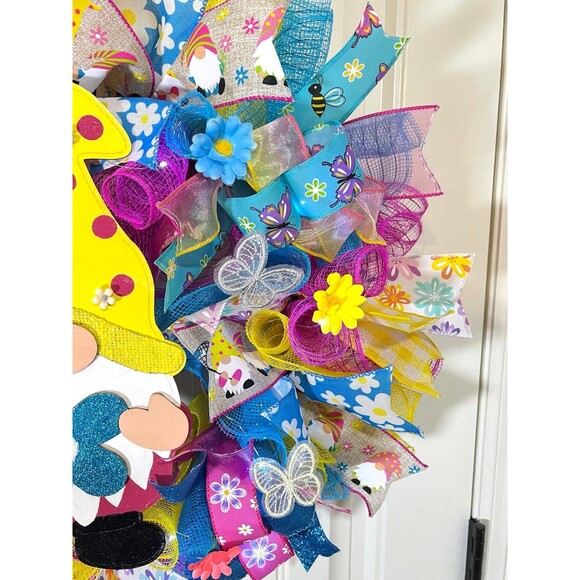 Handmade Spring/ Summer Daisy Butterfly Gnome Prelit Ribbon Wreath 22 in LED W2 - Picture 6 of 10